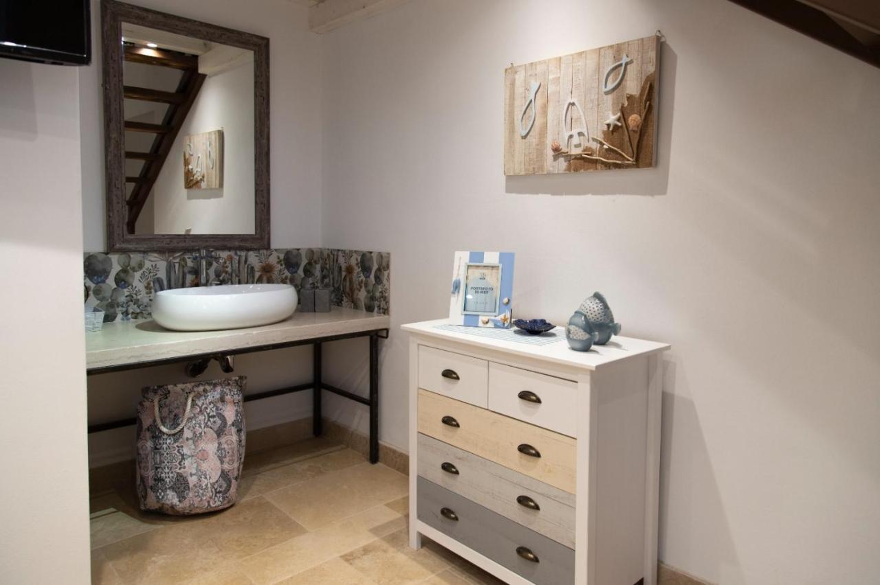 Bed and Breakfast Il Casale Di Punta Prosciutto Exterior foto